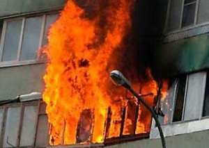 В результате возгорания в общежитии в Выборгском районе погибли пять бездомных 