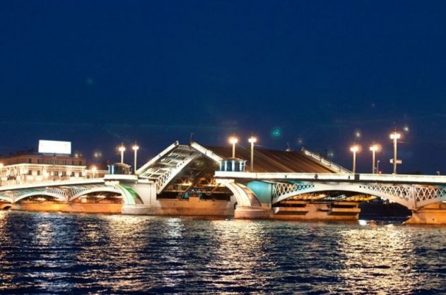 В Петербурге открывается фотовыставка «Крылья мостов»