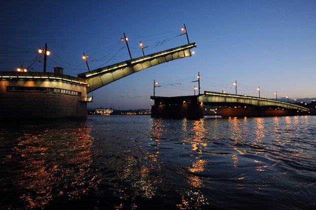 Разводка петербургских мостов прекратится 1 декабря