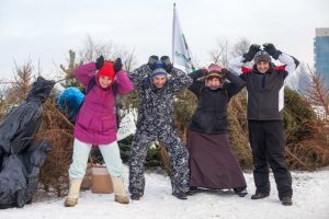 В Петербурге прошла акция "Ёлки, палки, пять бизонов"